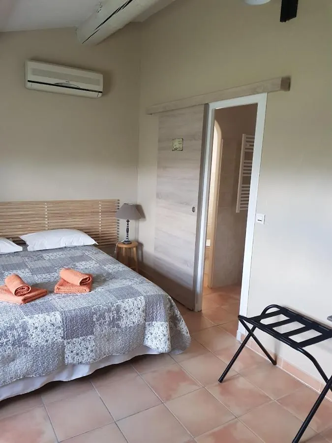 Bed & Breakfast Mas Clement - Chambre Et Table D'Hotes LʼIsle-sur-la-Sorgue Frankrijk