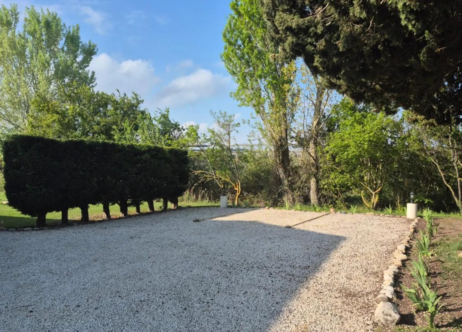 Mas Clement - Chambre Et Table D'Hotes LʼIsle-sur-la-Sorgue Bed & Breakfast