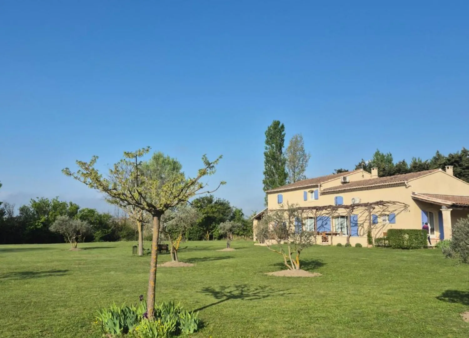 Bed & Breakfast Mas Clement - Chambre Et Table D'Hotes LʼIsle-sur-la-Sorgue Frankrijk