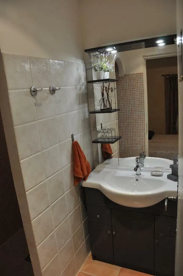 Mas Clement - Chambre Et Table D'Hotes LʼIsle-sur-la-Sorgue